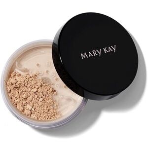 DISCONTINUED Mary Kay mineral powder foundation, light to med ivory NIB